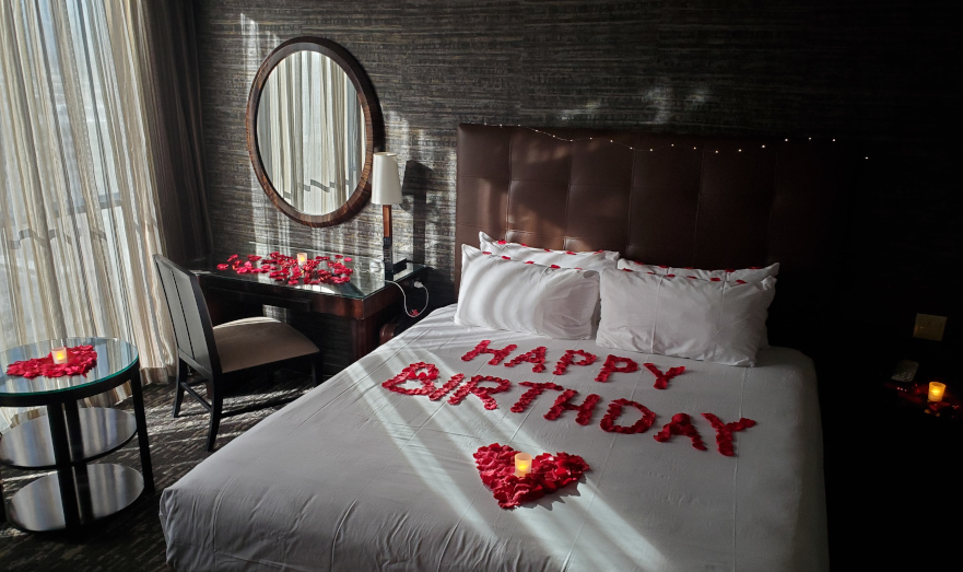 Birthday Hotel Room Decoration Service